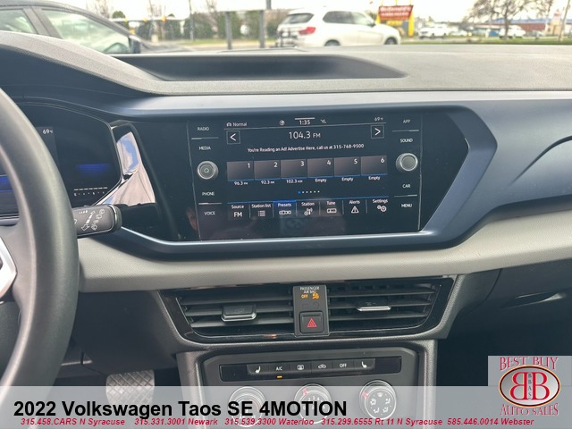 2022 Volkswagen Taos SE 4Motion