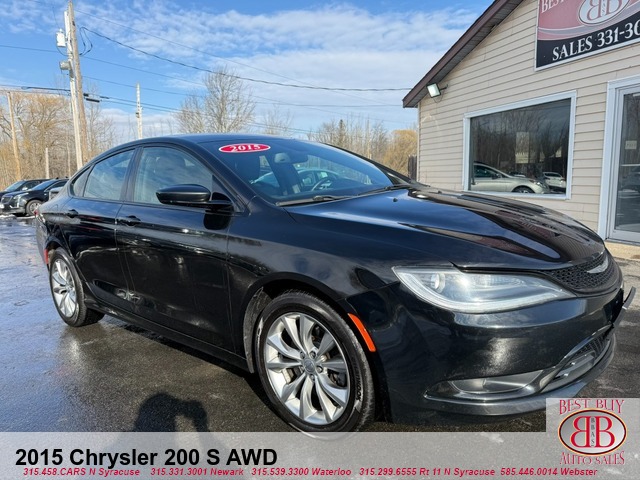 2015 Chrysler 200 S AWD