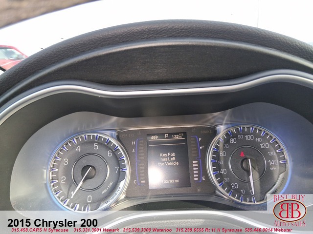 2015 Chrysler 200 Sedan