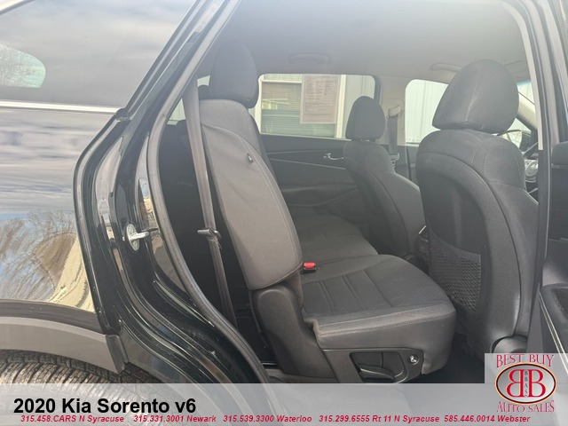 2020 Kia Sorento V6 AWD