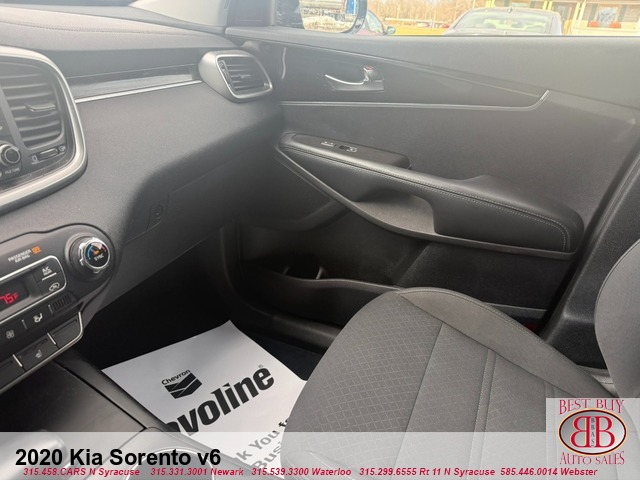 2020 Kia Sorento V6 AWD