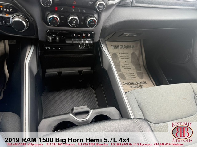 2019 RAM 1500 Big Horn Hemi 5.7L Crew Cab 4X4